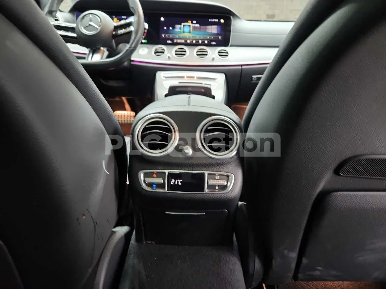 Mercedes-Benz E 350 burmester* multibeam led* Parking Assist, снимка 11 - Автомобили и джипове - 54162029