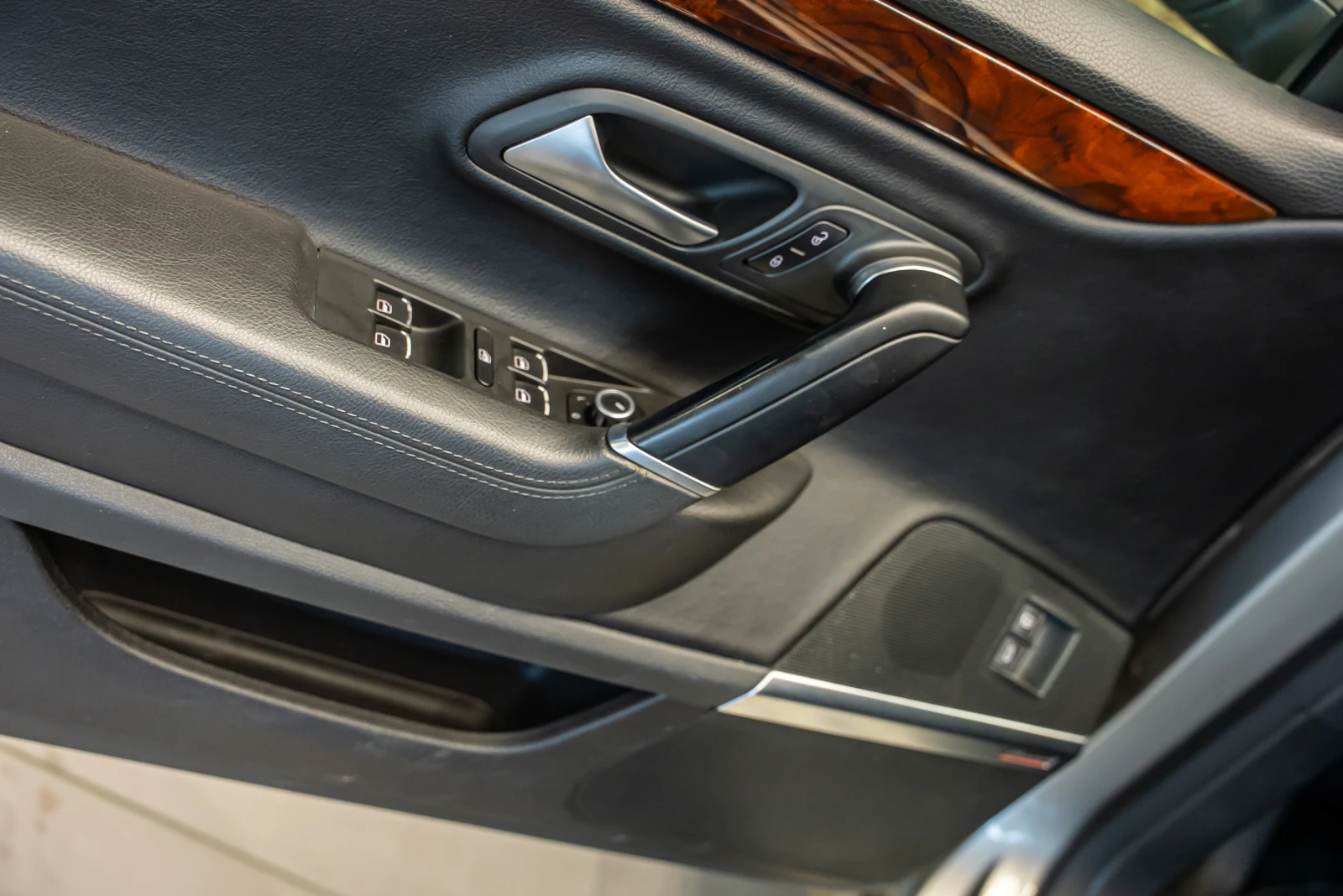 VW CC 3.6 V6 FSI, снимка 9 - Автомобили и джипове - 54498934