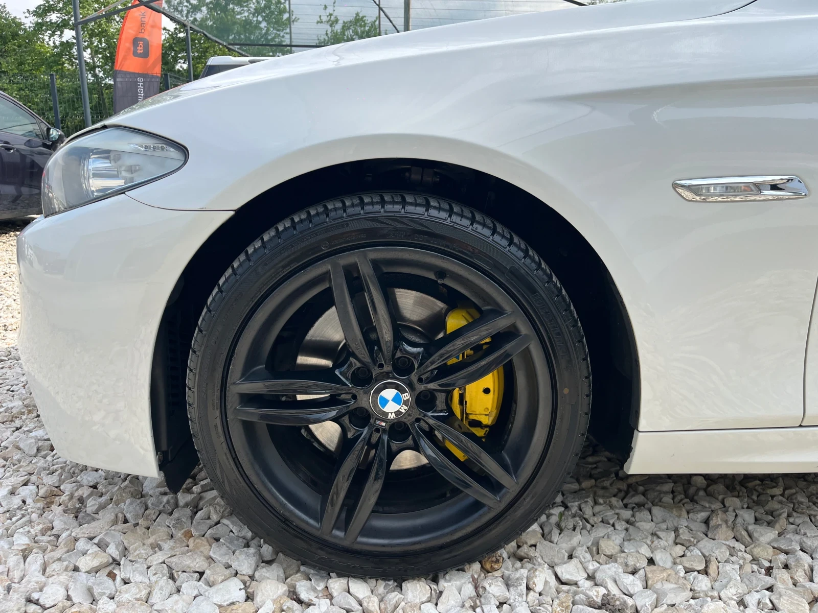 BMW 525 M-Пакет 4х4, снимка 17 - Автомобили и джипове - 54627085