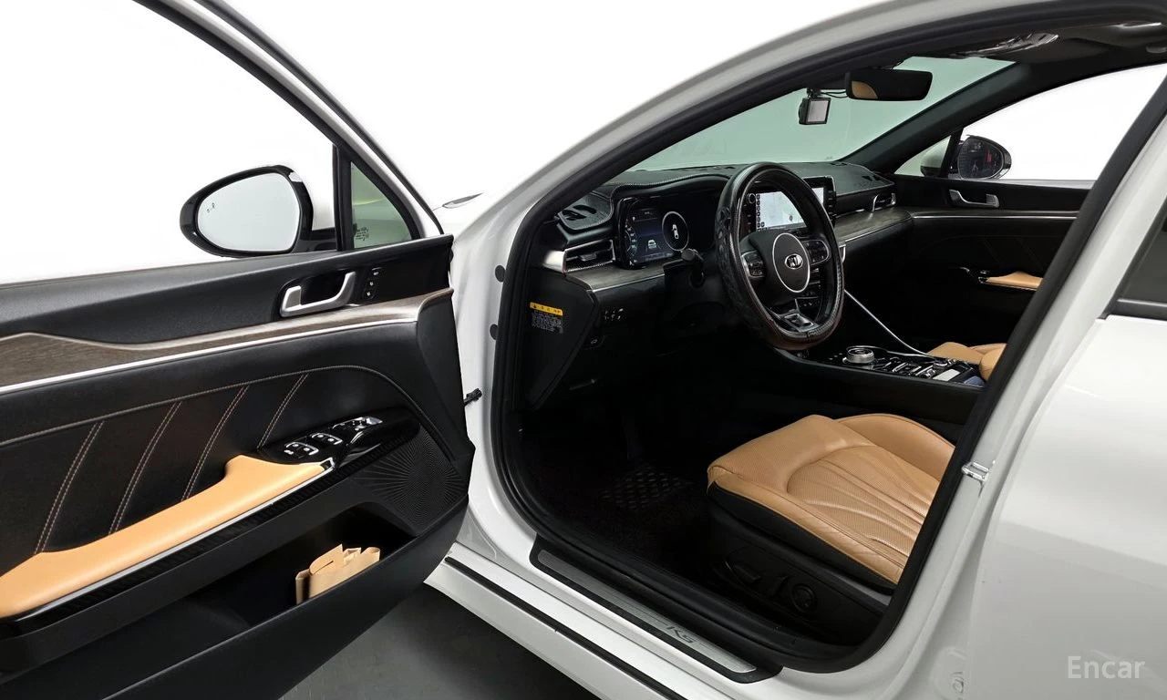 Kia K5 1.6 Turbo Signature* 360 CAM* DISTRONIC* HEAD-UP* , снимка 6 - Автомобили и джипове - 54884768