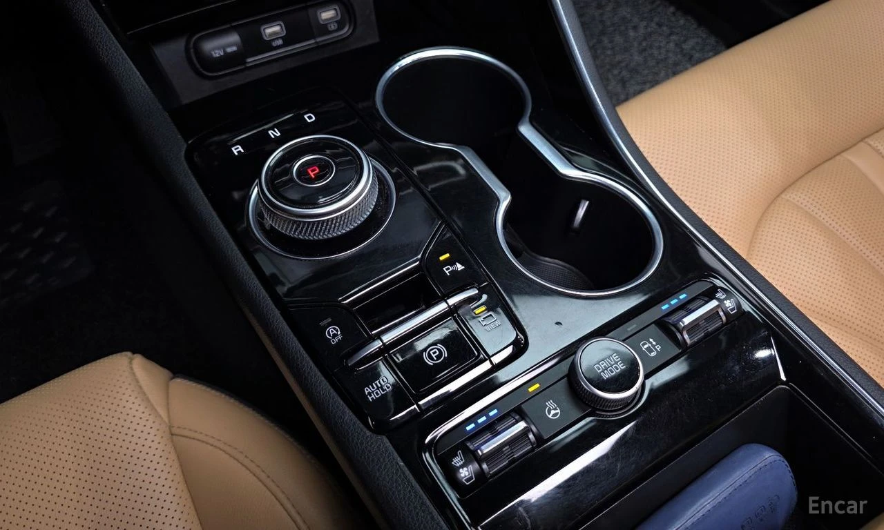 Kia K5 1.6 Turbo Signature* 360 CAM* DISTRONIC* HEAD-UP* , снимка 15 - Автомобили и джипове - 54884768