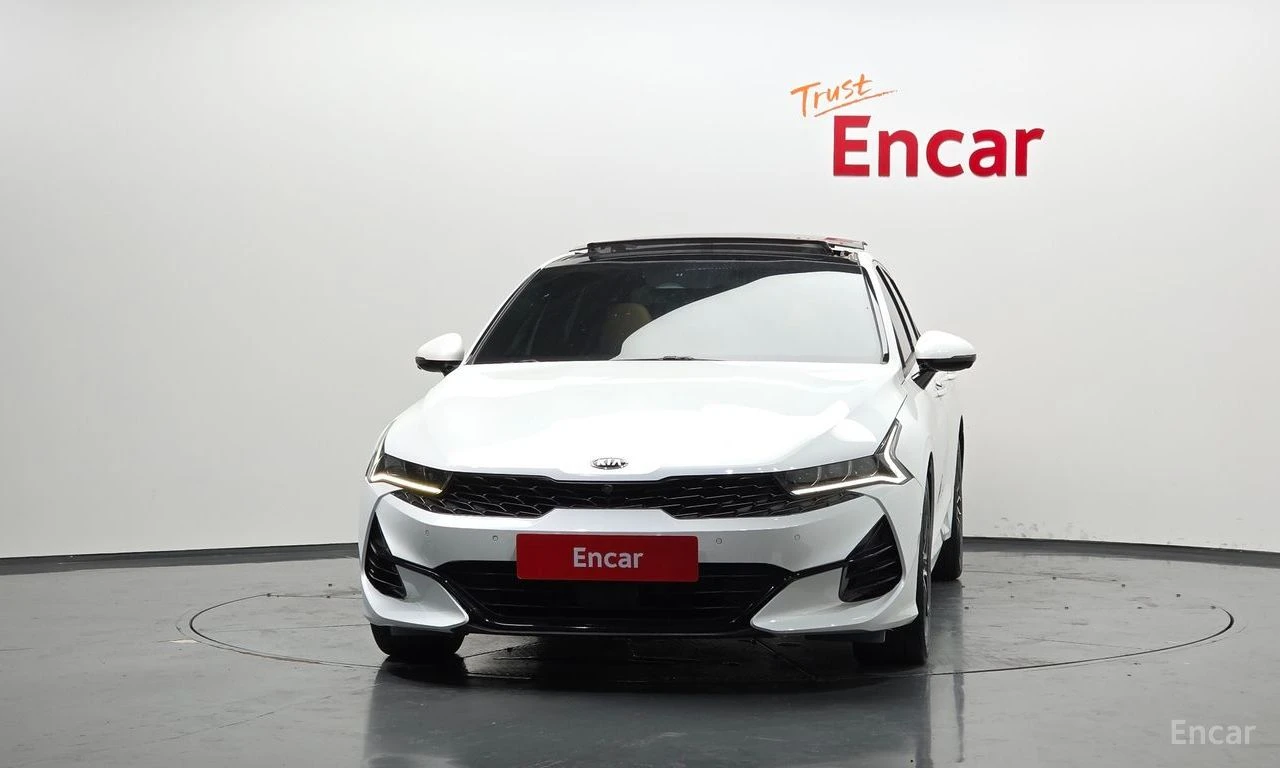 Kia K5 1.6 Turbo Signature* 360 CAM* DISTRONIC* HEAD-UP* , снимка 2 - Автомобили и джипове - 54884768