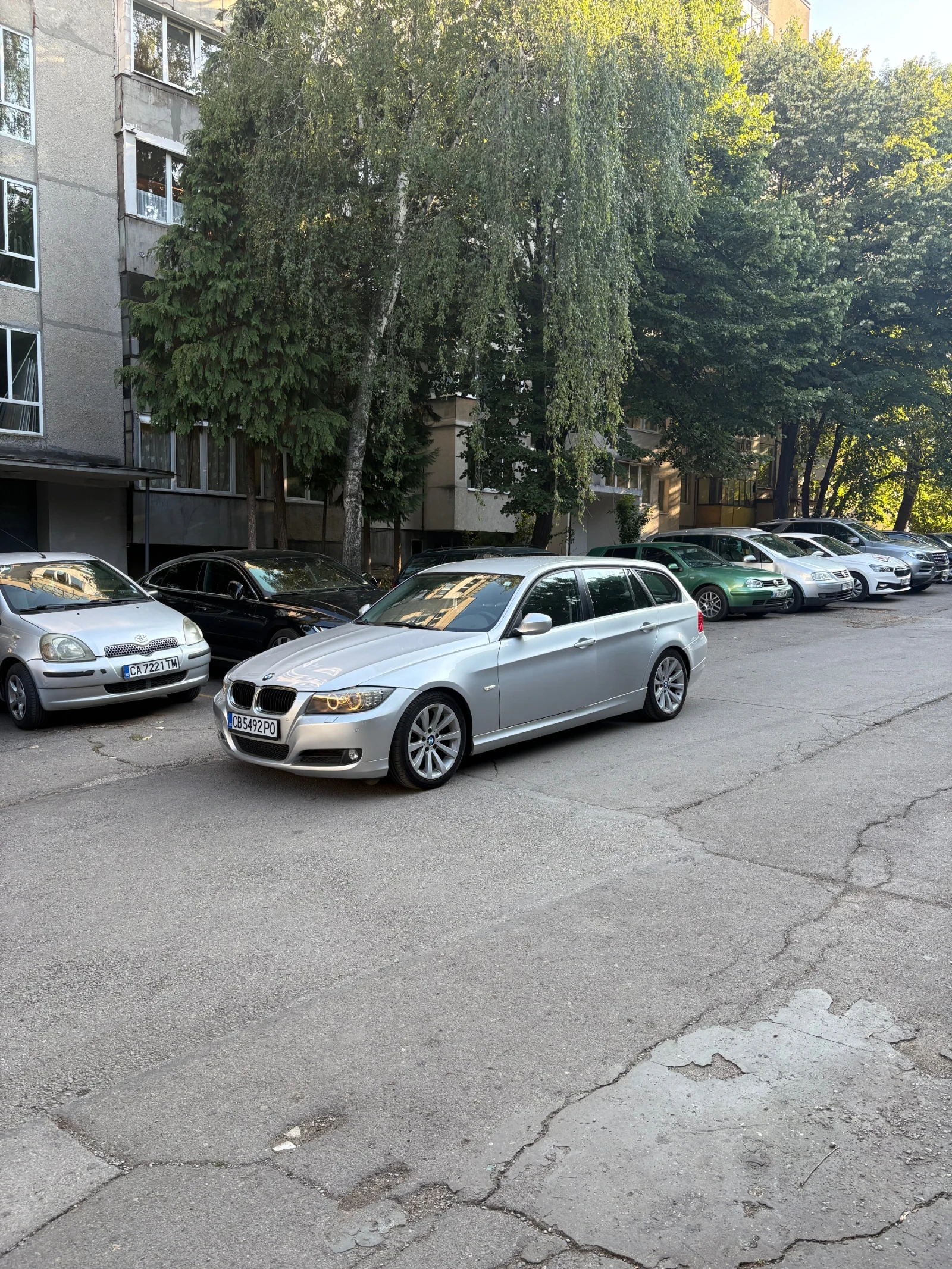 BMW 320, снимка 2 - Автомобили и джипове - 54904915