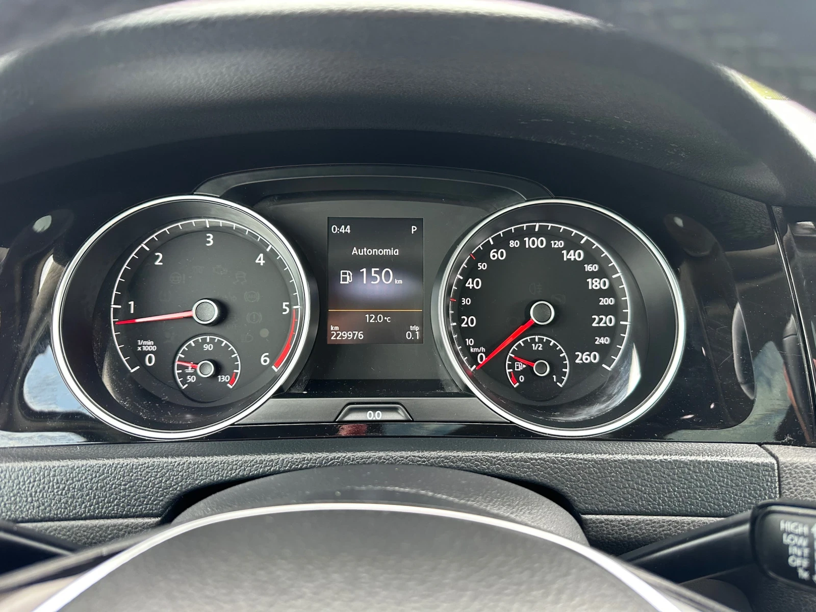 VW Golf 2.0TDI 150ks, снимка 10 - Автомобили и джипове - 55754196