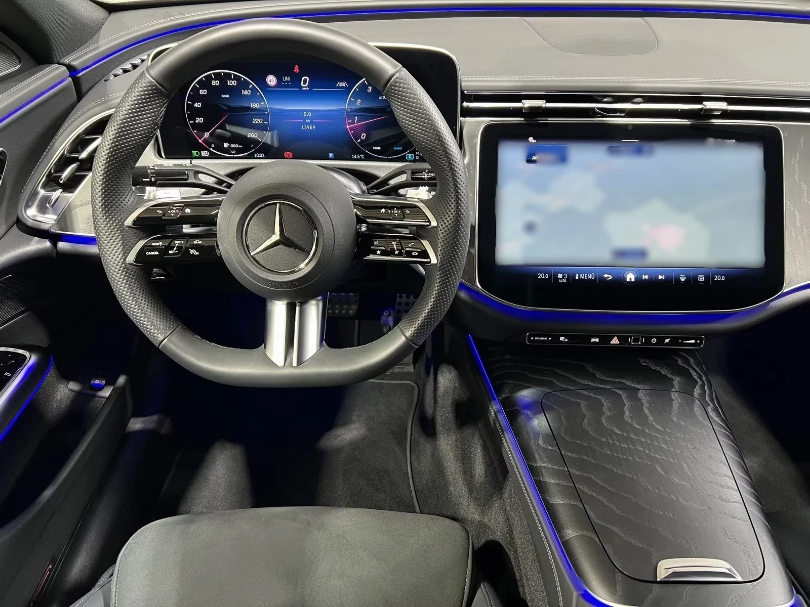 Mercedes-Benz E 200 AMG Line/KEYLESS-GO/WINTER PAKET/DISTRONIC, снимка 10 - Автомобили и джипове - 55802083