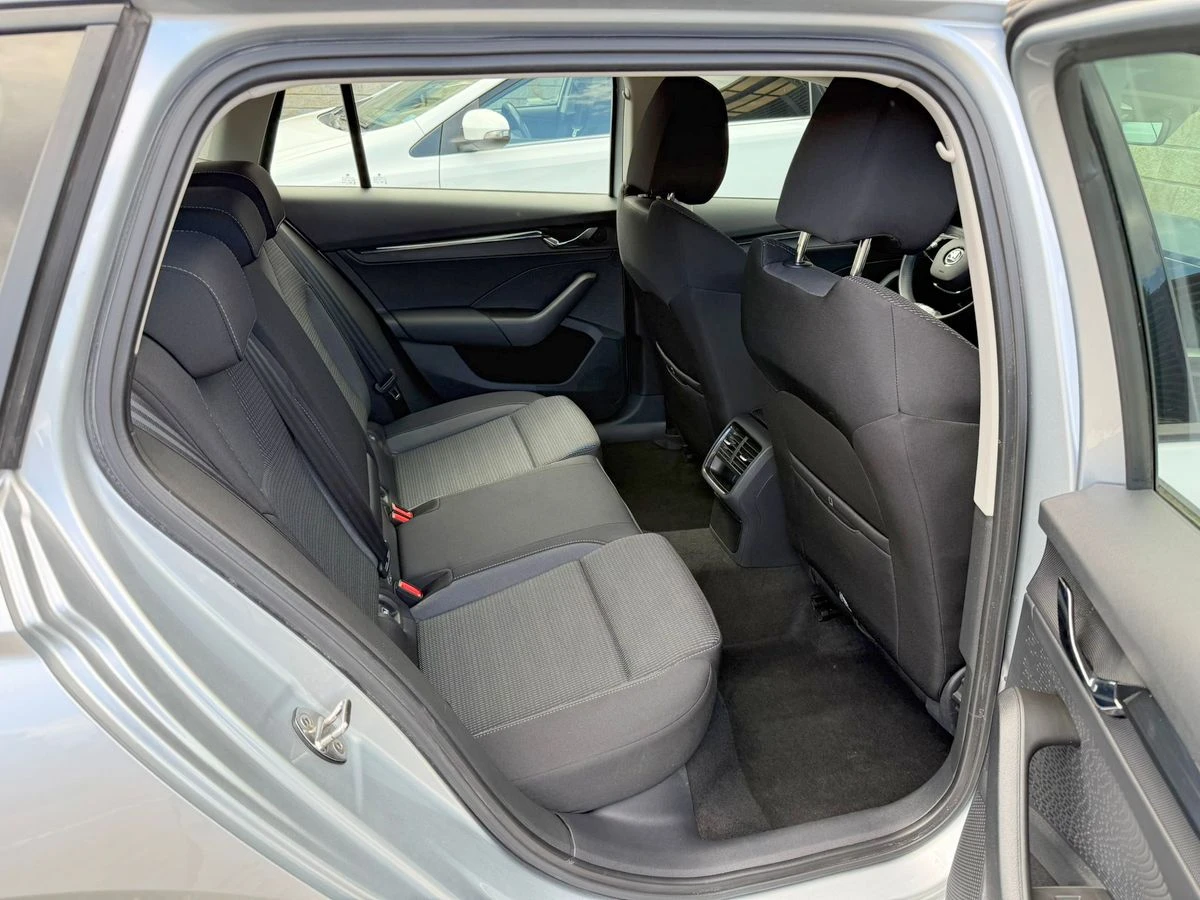 Skoda Octavia IV iV Plug-in hybrid , снимка 15 - Автомобили и джипове - 55891180