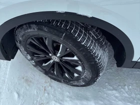 VW Tiguan * TRENDLINE * CARFAX * Navi* Camera, снимка 17