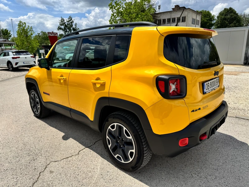 Jeep Renegade 2.4i ГАЗ 184к.с 9ск. TRAILHAWK 4x4, снимка 6 - Автомобили и джипове - 50471458
