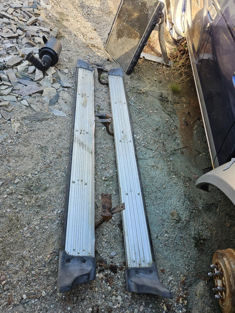 Nissan Navara, снимка 13 - Автомобили и джипове - 52436221