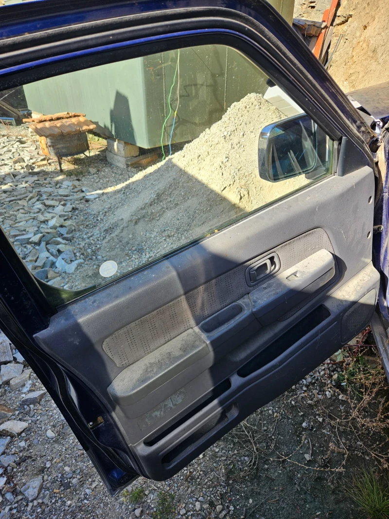 Nissan Navara, снимка 5 - Автомобили и джипове - 52436221