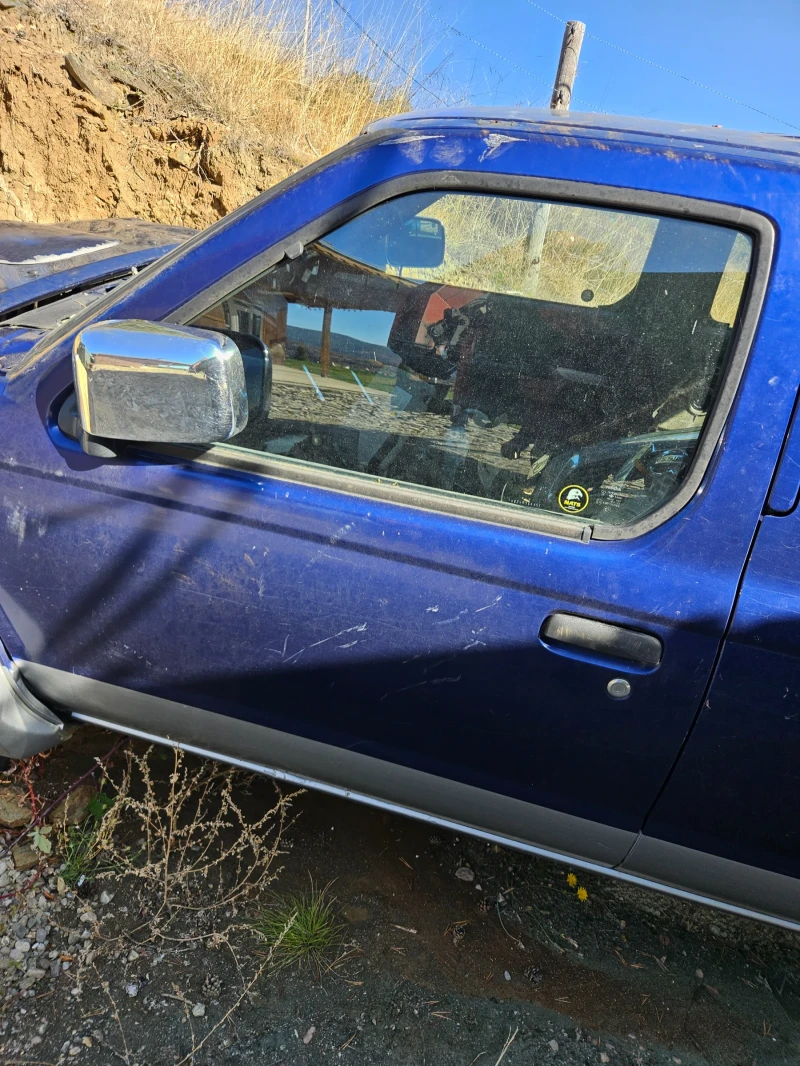 Nissan Navara, снимка 4 - Автомобили и джипове - 52436221