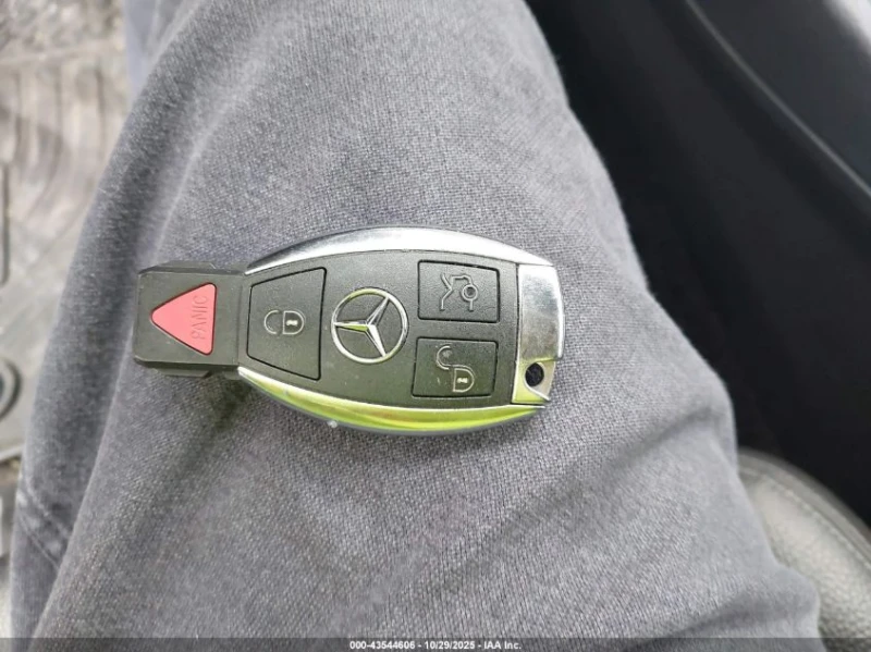 Mercedes-Benz GLA 250 * 4MATIC* КОЗМЕТИЧНА ЩЕТА* , снимка 8 - Автомобили и джипове - 52703435