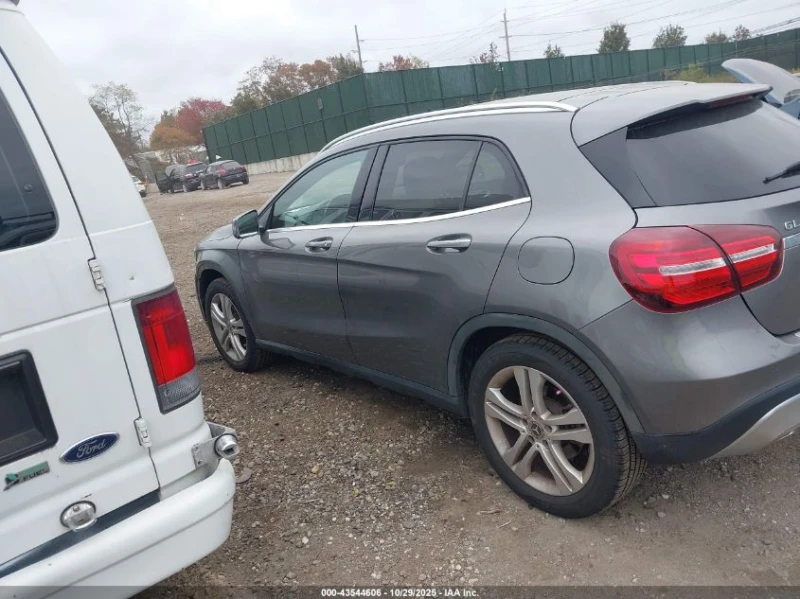 Mercedes-Benz GLA 250 * 4MATIC* КОЗМЕТИЧНА ЩЕТА* , снимка 11 - Автомобили и джипове - 52703435