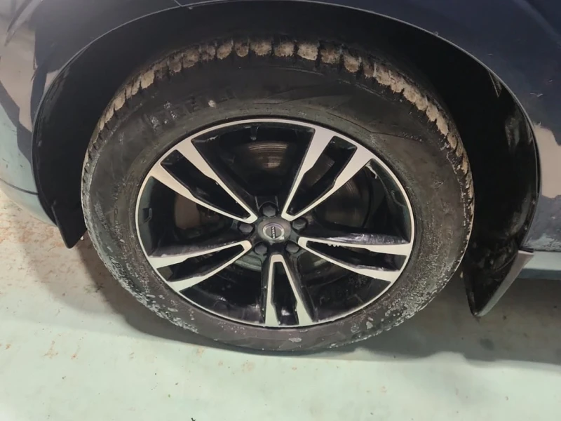 Volvo XC60 MOMENTUM  CARFAX, снимка 6 - Автомобили и джипове - 52773105