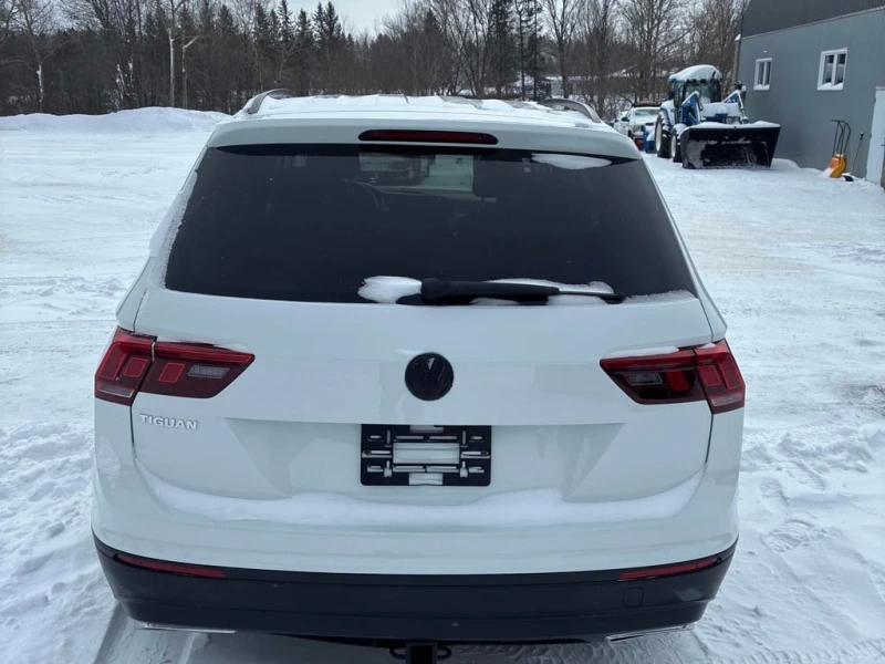 VW Tiguan * TRENDLINE * CARFAX * Navi* Camera, снимка 4 - Автомобили и джипове - 53344886