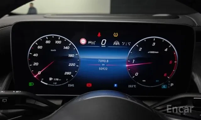 Mercedes-Benz GLC 220 4MATIC/ОБДУХВАНЕ/ПАНОРАМА/ДИСТРОНИК/360/HUD, снимка 9 - Автомобили и джипове - 55049673