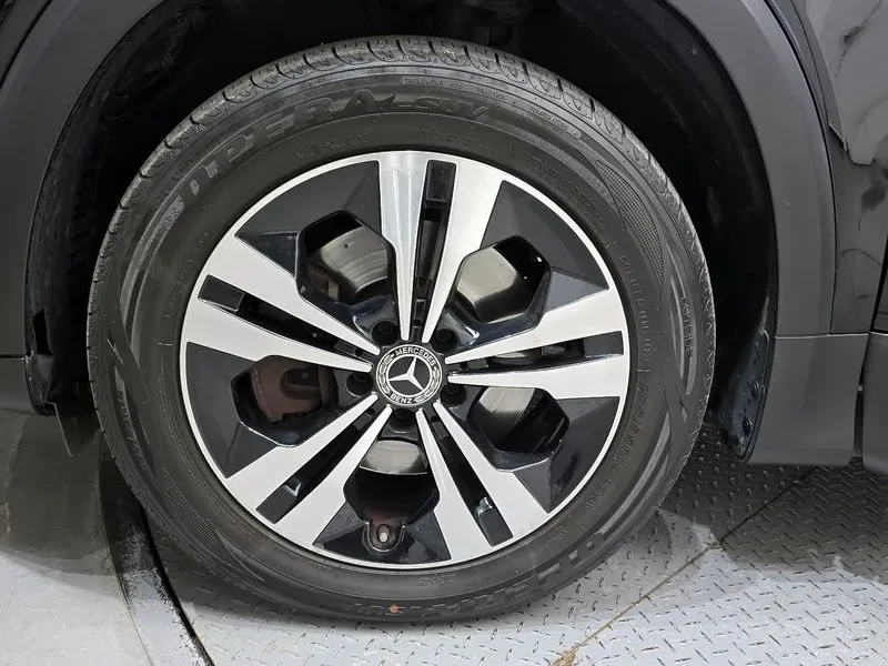 Mercedes-Benz GLB X247 Glb220, снимка 5 - Автомобили и джипове - 56323993