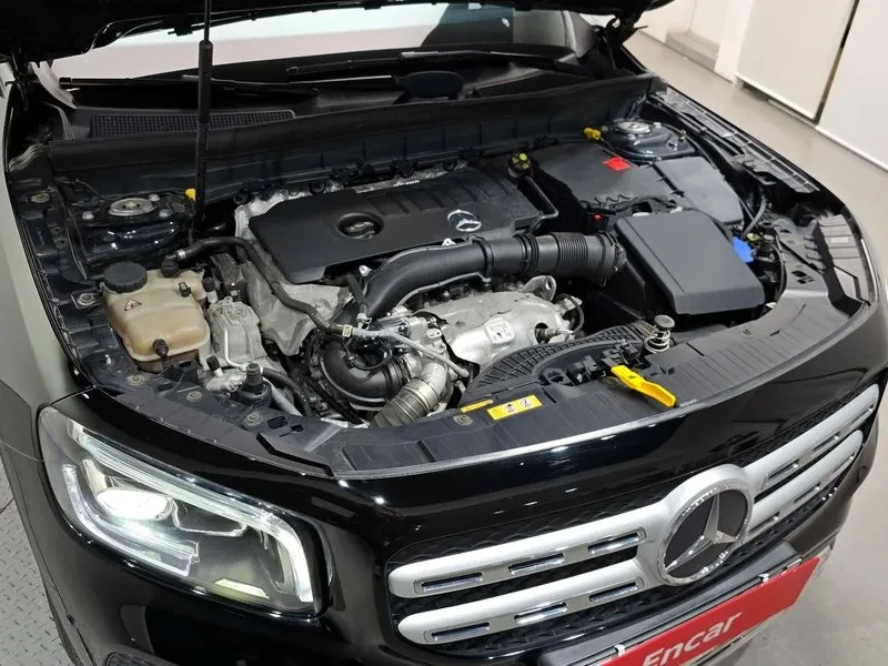 Mercedes-Benz GLB X247 Glb220, снимка 6 - Автомобили и джипове - 56323993