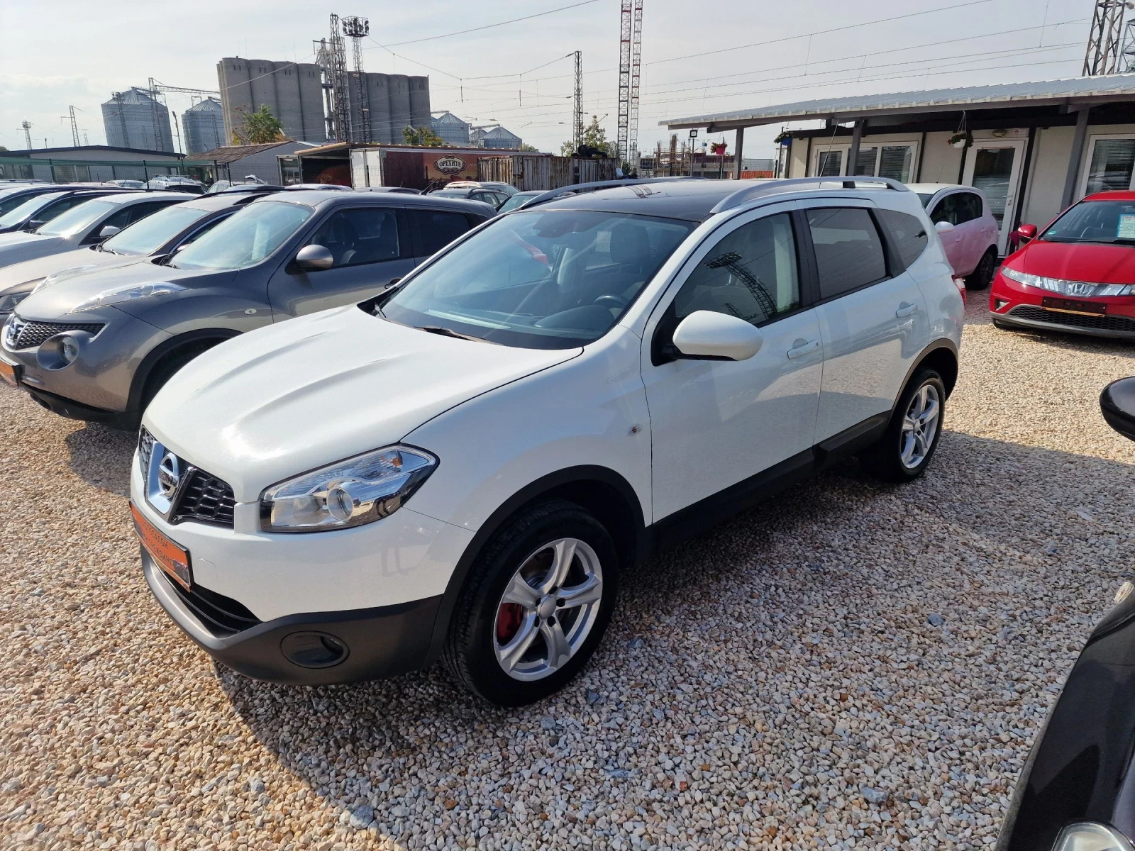 Nissan Qashqai 2.0- 4Х4-ПАНОРАМА-6+ 1, снимка 1
