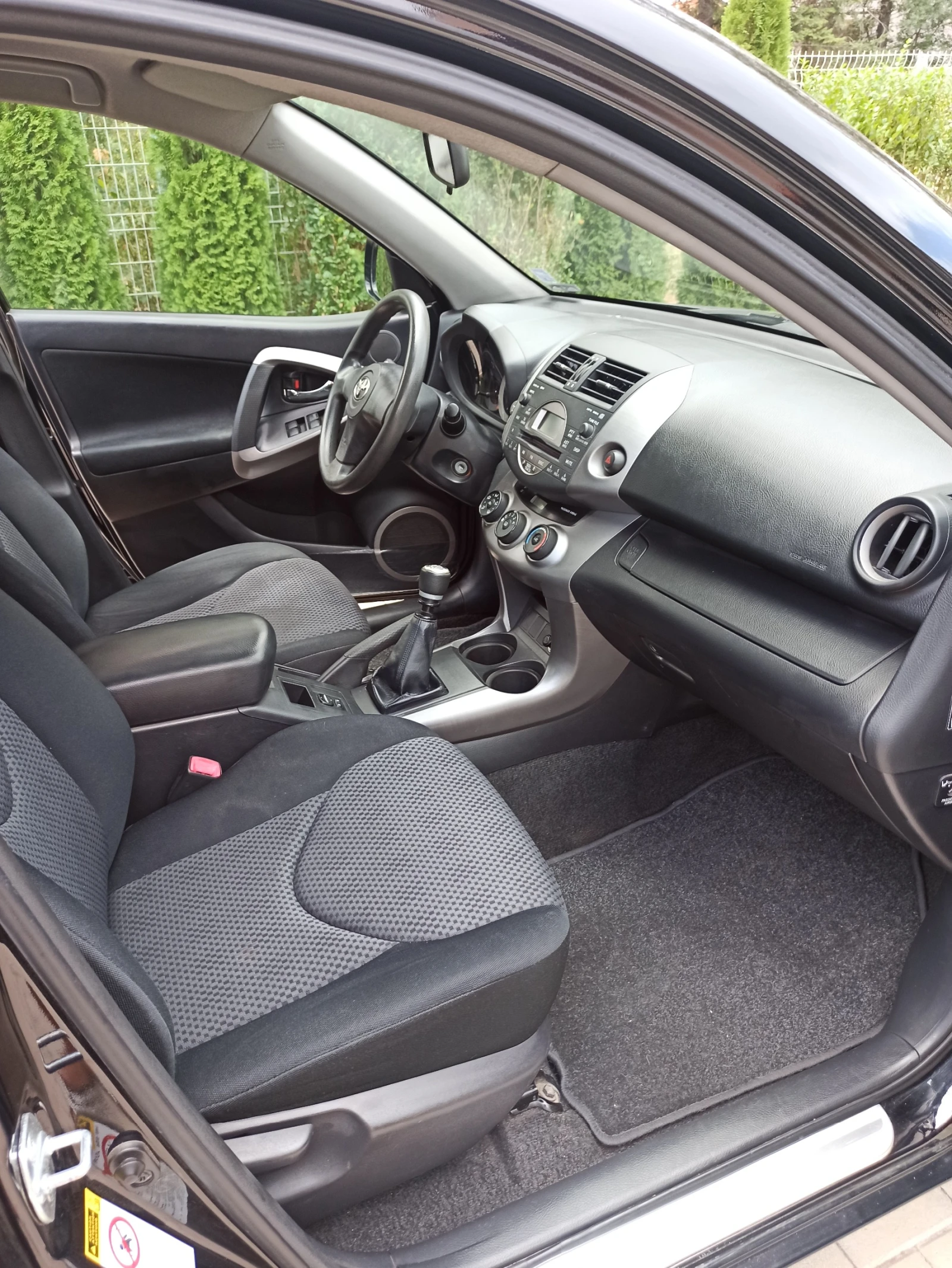 Toyota Rav4  - изображение 10