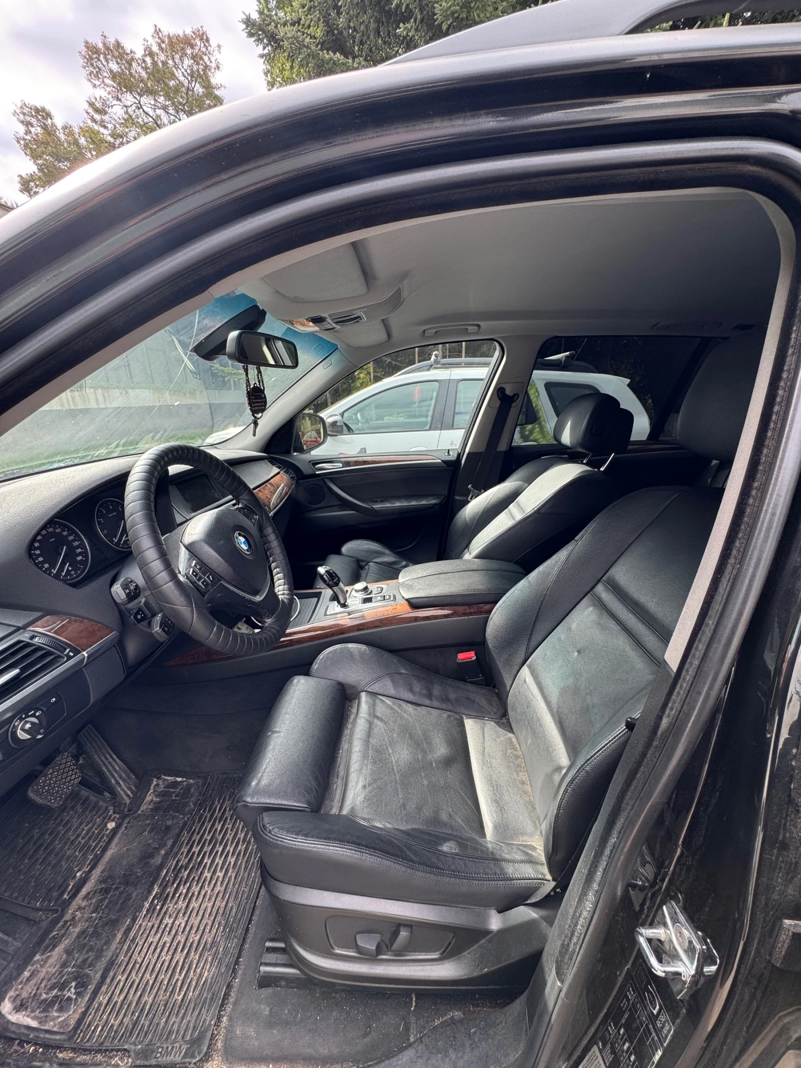 BMW X5  - изображение 8