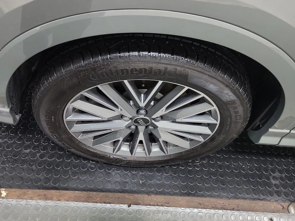 Audi Q3 * PROGRESSIV * CARFAX * БЕЗ ПЪРВОНАЧАЛНА ВНОСКА - изображение 6