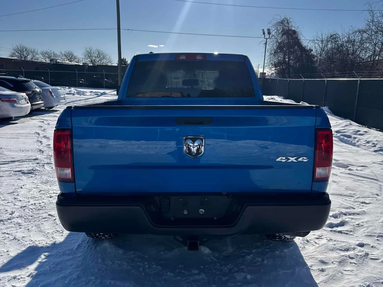 Dodge RAM 1500 Classic Tradesman 4x4 Quad Cab | 2 КЛЮЧА | KEYLESS - изображение 4