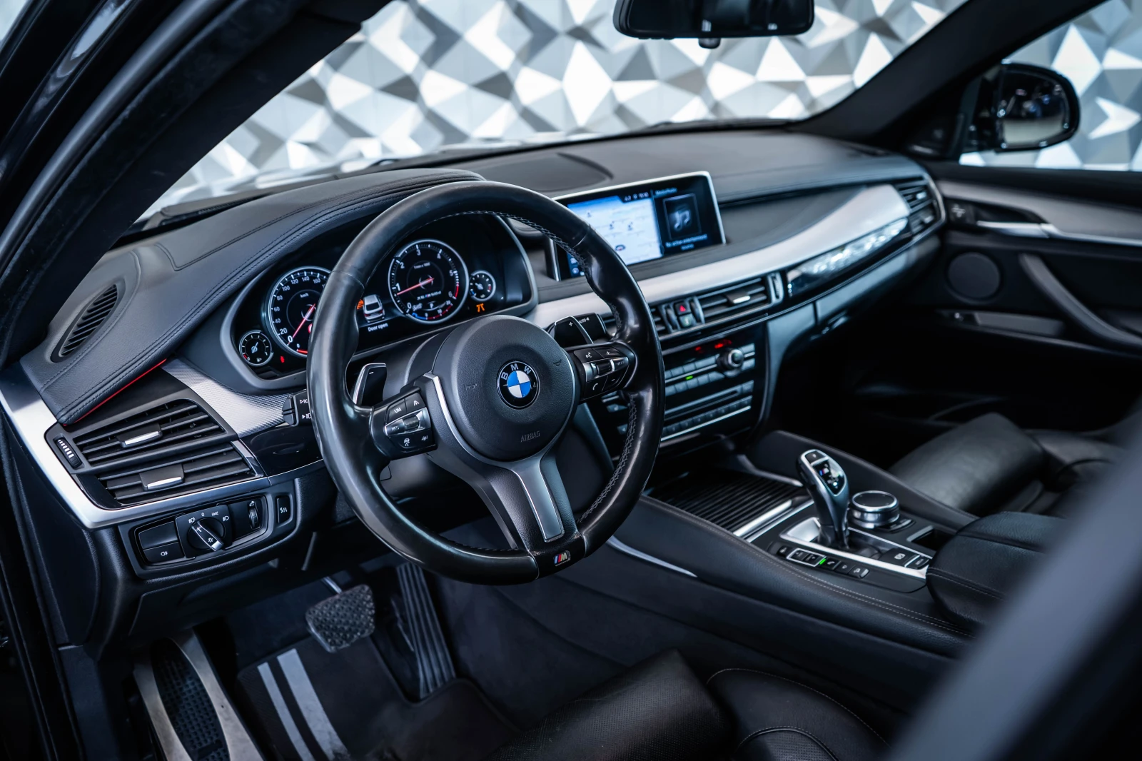 BMW X6 M50d Msport* H/K* Headup, снимка 8 - Автомобили и джипове - 54193317