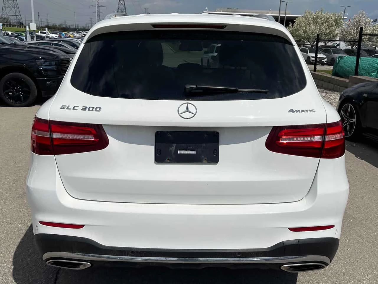 Mercedes-Benz GLC 300 PANORAMA| ПОДГРЕВИ| 360CAM| 2 КЛЮЧА| , снимка 4 - Автомобили и джипове - 54699605