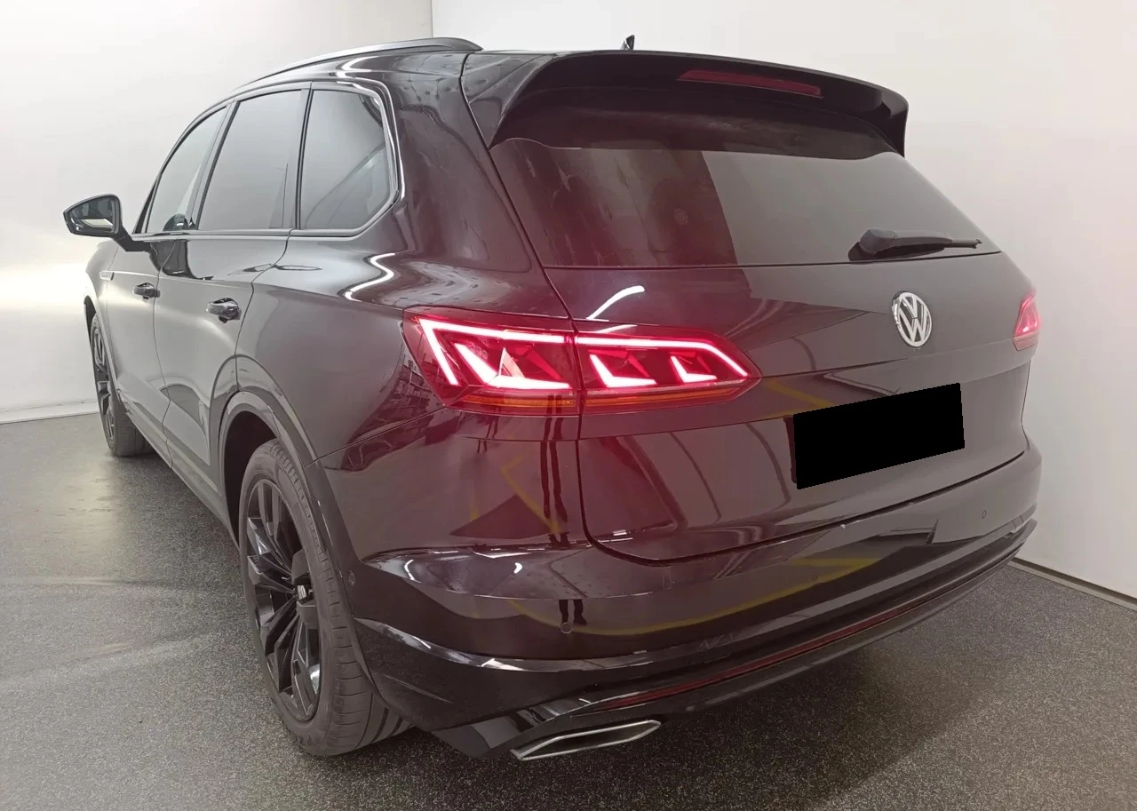 VW Touareg 4.0 V8 TDI R-Line, снимка 2 - Автомобили и джипове - 54878037