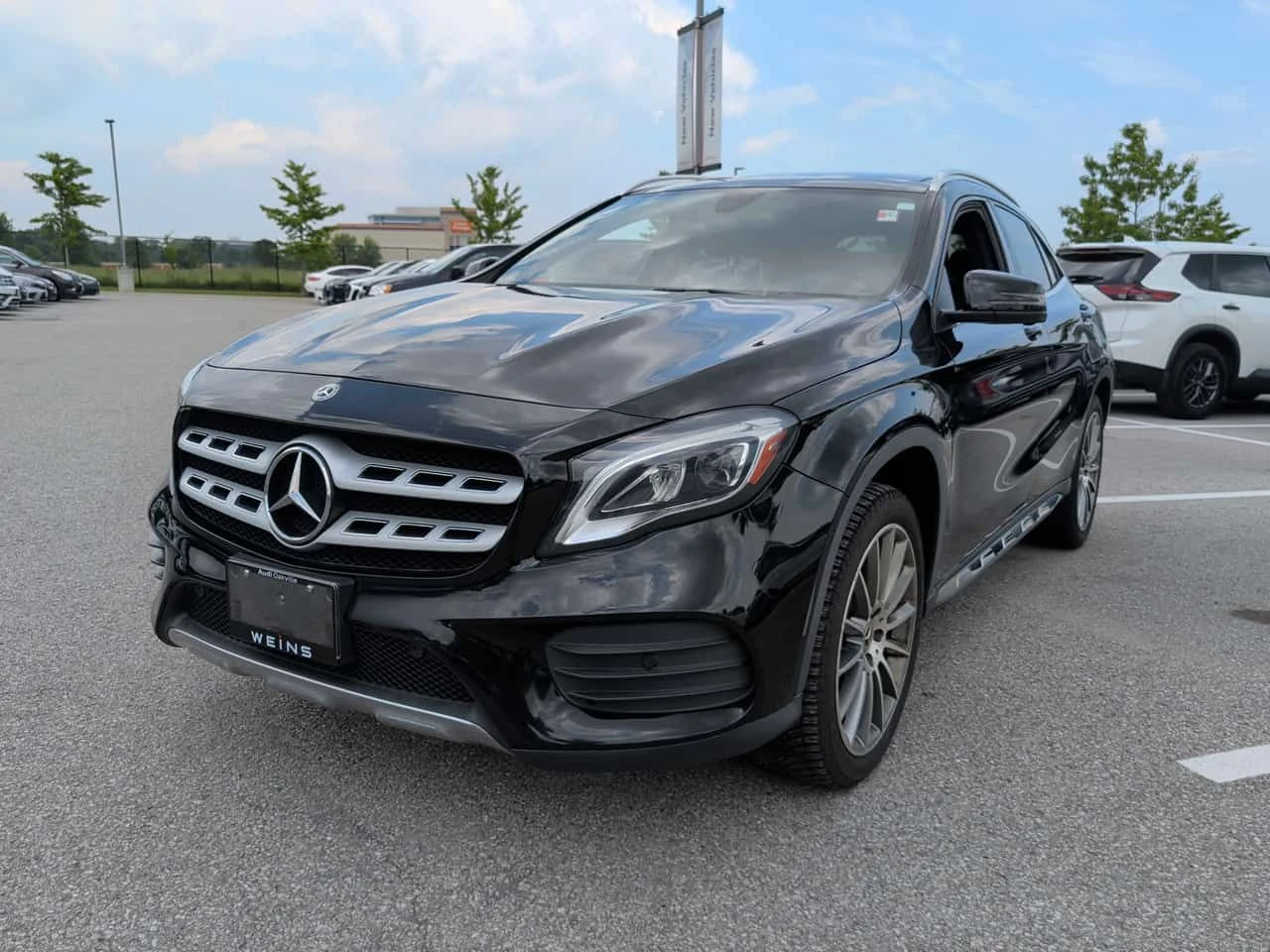 Mercedes-Benz GLA 250 4MATIC/ПАНОРАМА/ПОДГРЕВИ