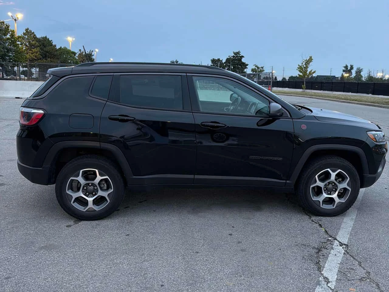 Jeep Compass Trailhawk | CARFAX | АВТОКРЕДИТ, снимка 4 - Автомобили и джипове - 55595237