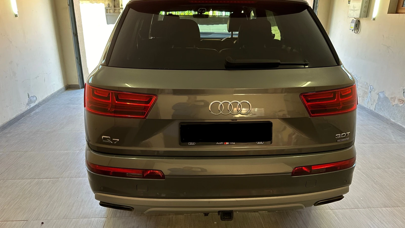 Audi Q7 7 местен, снимка 14 - Автомобили и джипове - 56387643