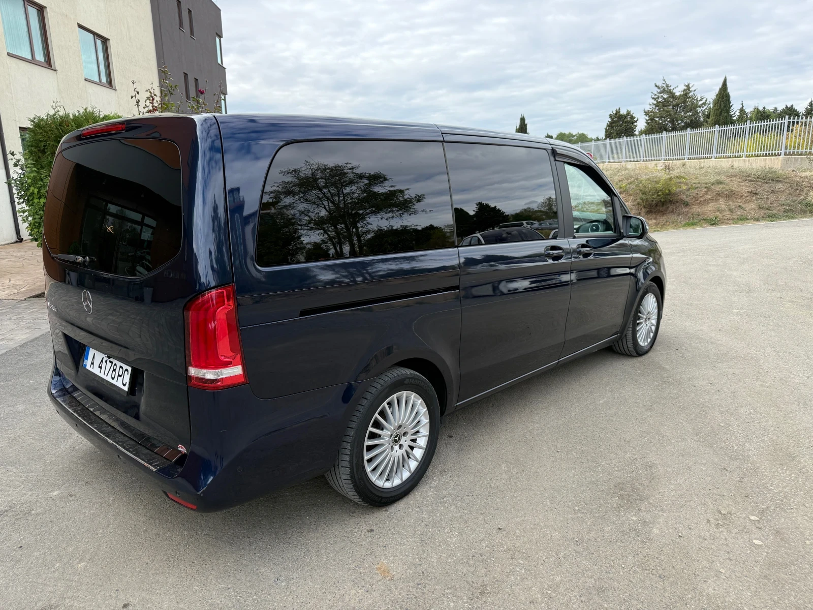Mercedes-Benz V 250d,  2.2cdi - изображение 2