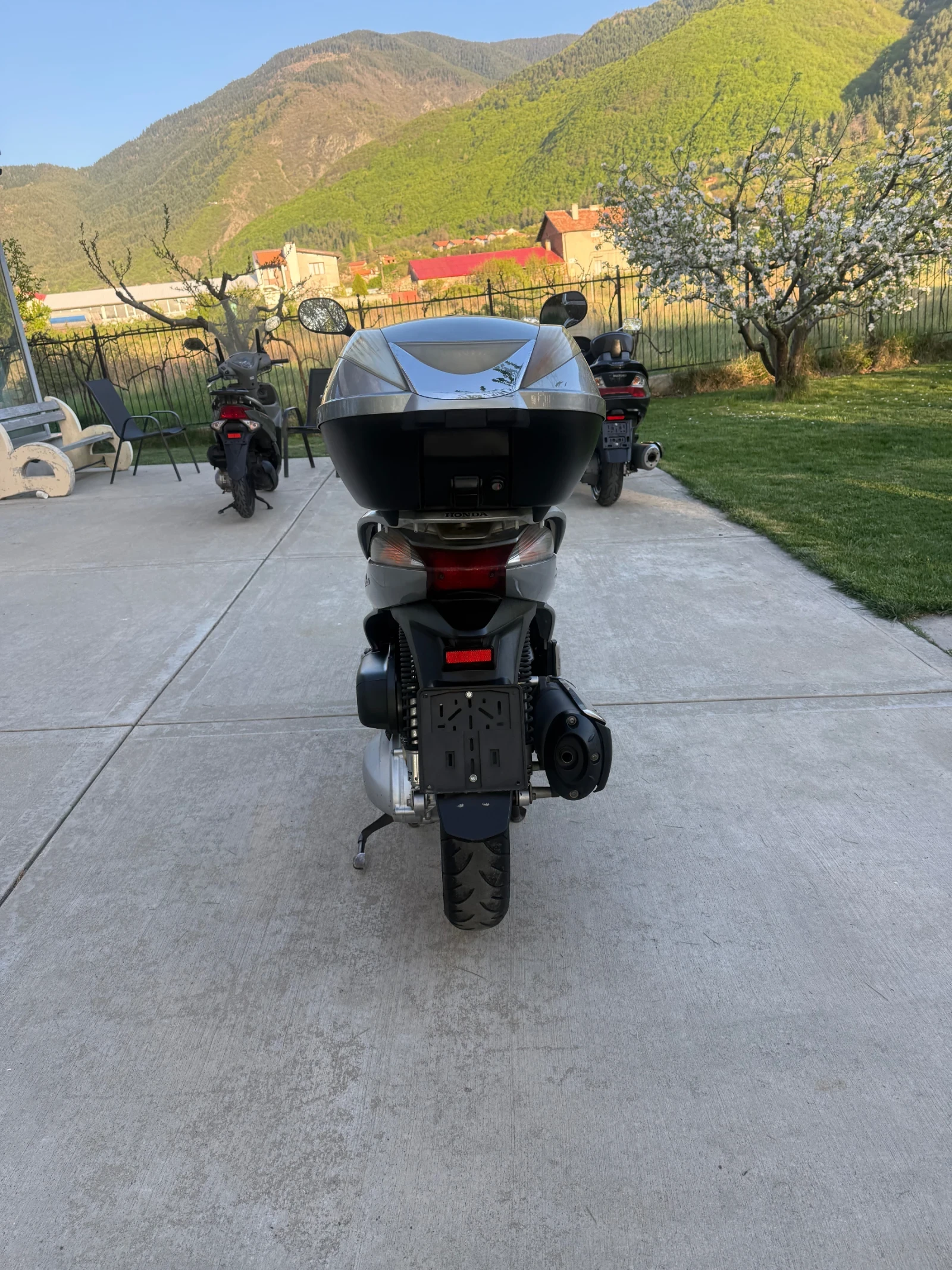 Honda Sh, снимка 7 - Мотоциклети и мототехника - 54337643