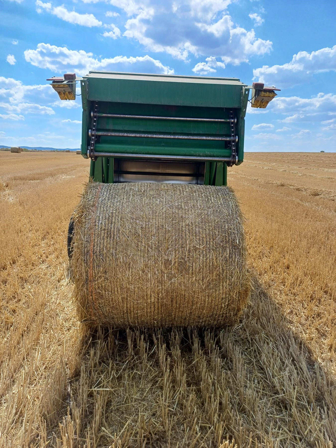 Балировачка John Deere F440E - изображение 6