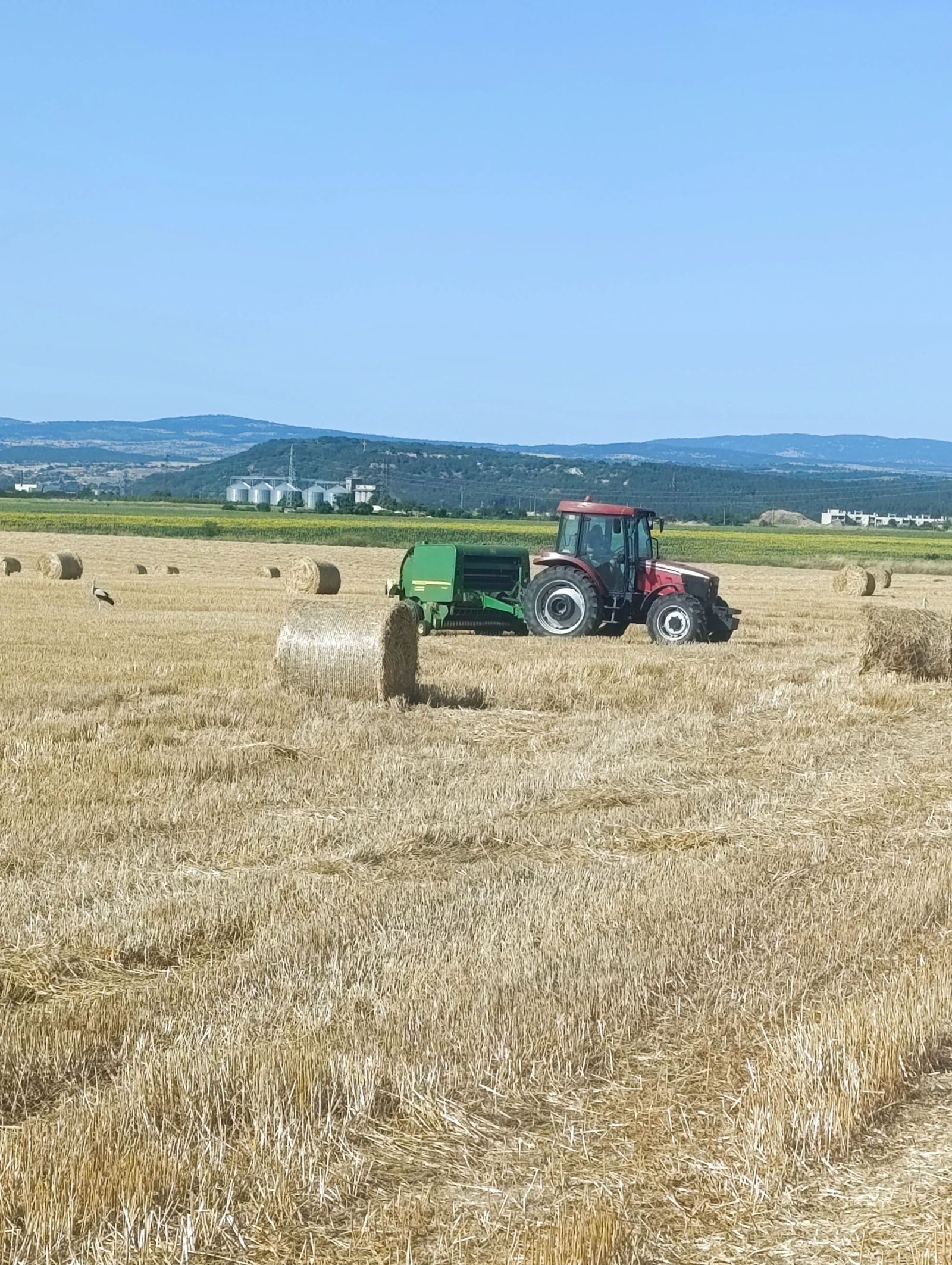 Балировачка John Deere F440E - изображение 5