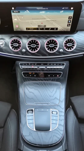 Mercedes-Benz E 220 AMG /4х4/360гр./ KEYLESS/ ПОДГРЕВ, снимка 13