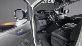 Hyundai Staria Modern* BLIND SPOT* ПОДГРЕВ ВОЛАН* КРАЙНА ЦЕНА, снимка 10