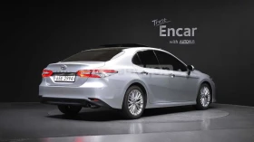 Toyota Camry 2.5 /PANORAMA/360CAM/FULL | Auto.bg — изображение 2