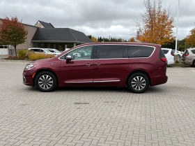 Chrysler Pacifica Limited | Nav | Pano Roof | Heated/Cooled Seats |  | Auto.bg — изображение 4