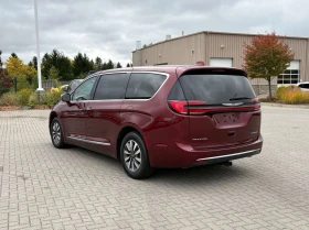 Chrysler Pacifica Limited | Nav | Pano Roof | Heated/Cooled Seats |  | Auto.bg — изображение 5
