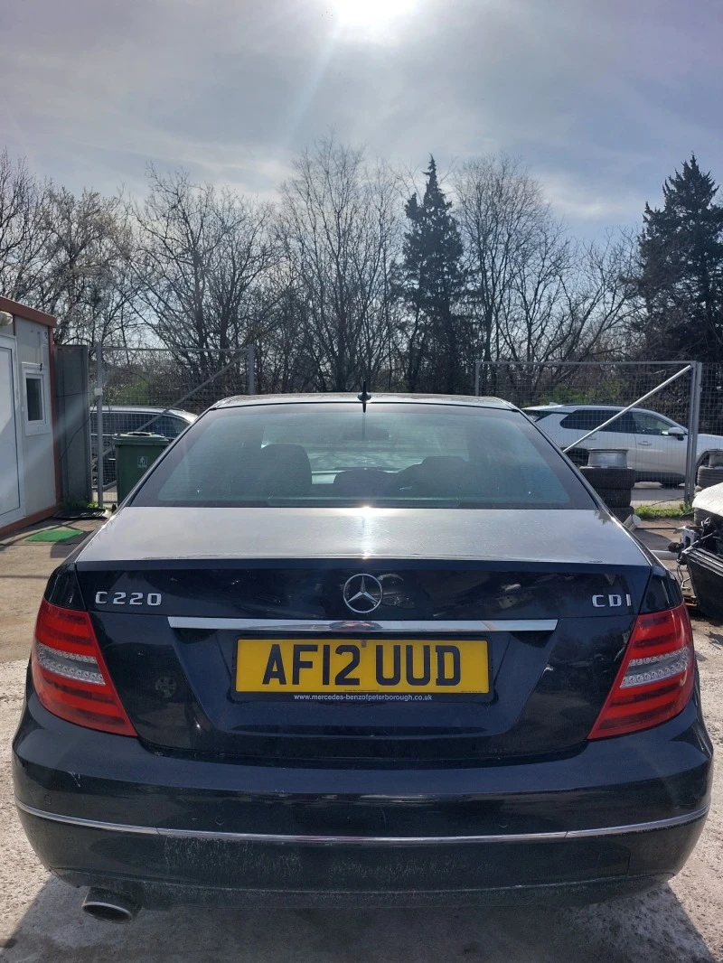 Mercedes-Benz C 220 CDI Facelift, снимка 10 - Автомобили и джипове - 40097076