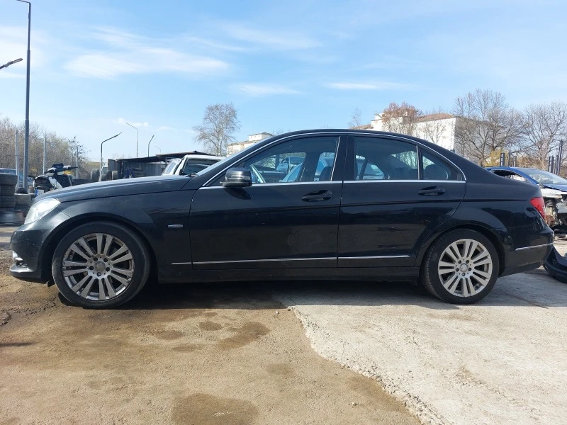 Mercedes-Benz C 220 CDI Facelift, снимка 6 - Автомобили и джипове - 40097076