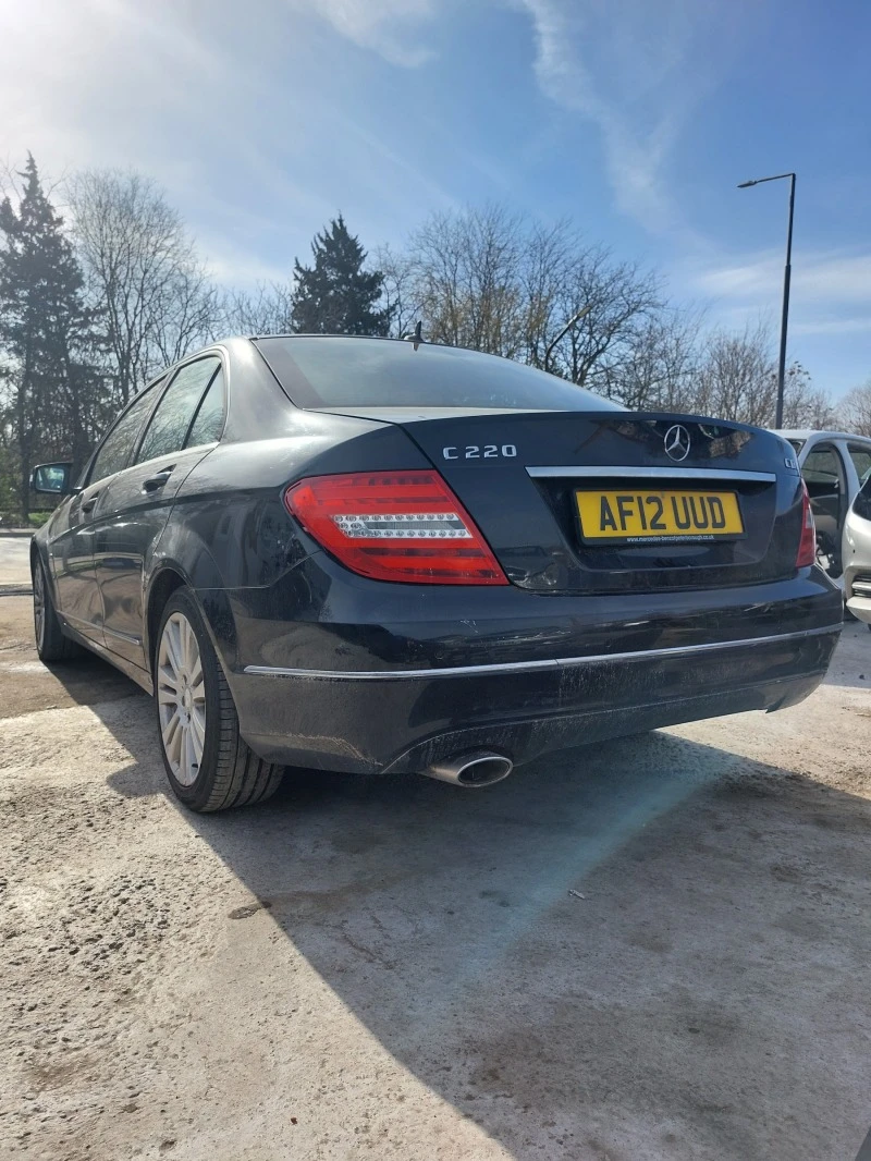 Mercedes-Benz C 220 CDI Facelift, снимка 7 - Автомобили и джипове - 40097076