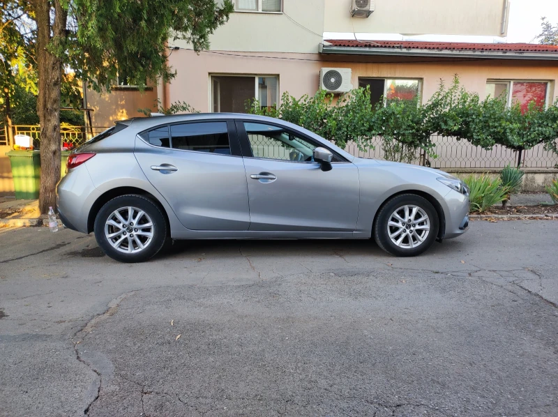 Mazda 3 Revolution, снимка 8 - Автомобили и джипове - 47170867