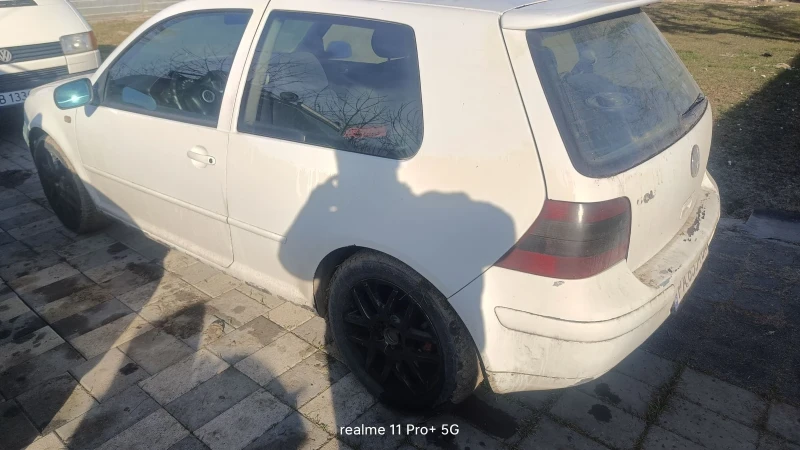 VW Golf 1.9 TDi, снимка 4 - Автомобили и джипове - 48750885