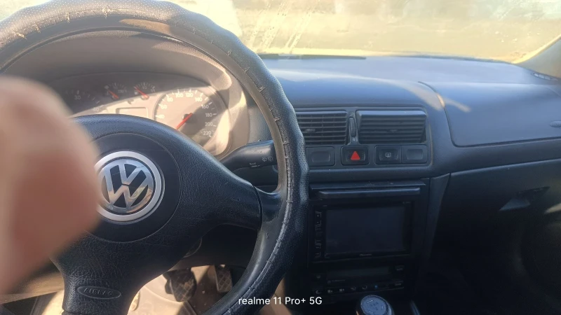 VW Golf 1.9 TDi, снимка 5 - Автомобили и джипове - 48750885