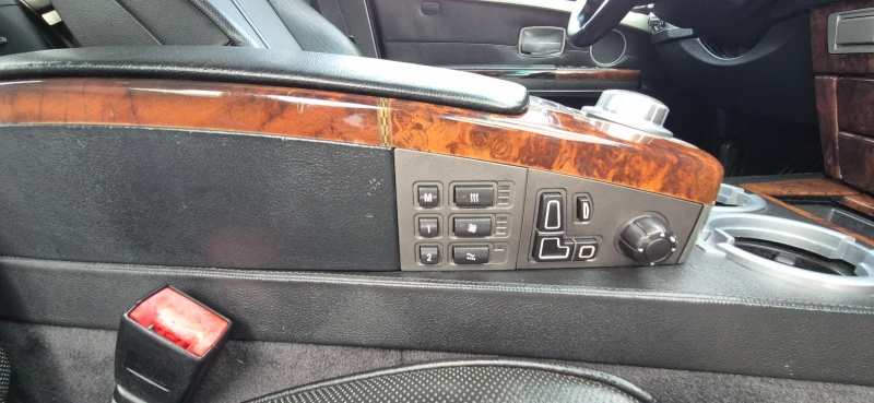 BMW 760 V 12/445K.C/MAXX FULL, снимка 14 - Автомобили и джипове - 52199585