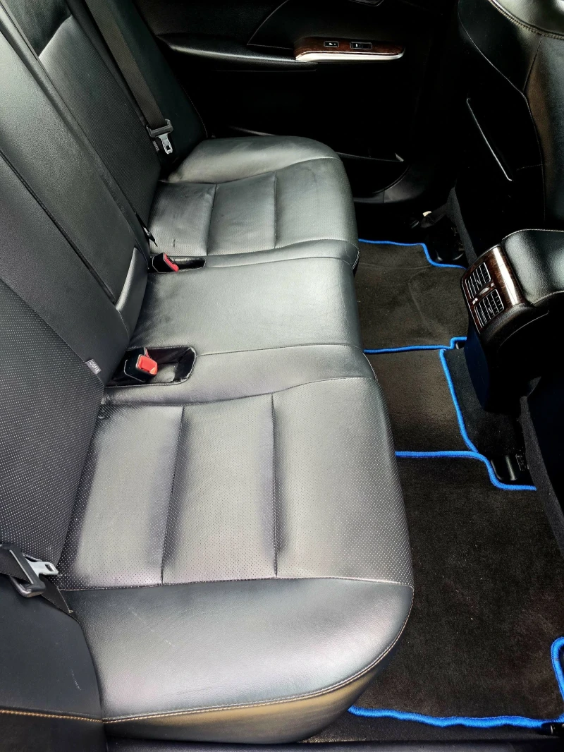 Toyota Camry 2.5 Бензин 110 000км, снимка 12 - Автомобили и джипове - 50789079